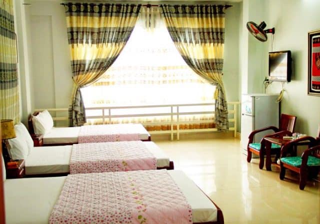 Phòng nghỉ có cửa sổ lớn rất thoáng mát (Ảnh ST)