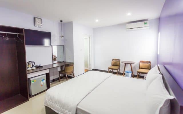 Không gian phòng không quá rộng nhưng rất tiện nghi (Ảnh ST)