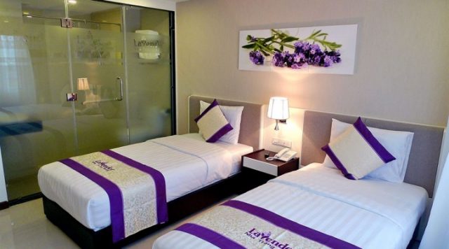 Các phòng máy lạnh đầy phong cách tại đây có tầm nhìn ra đồi, biển hoặc thành phố (Ảnh ST)