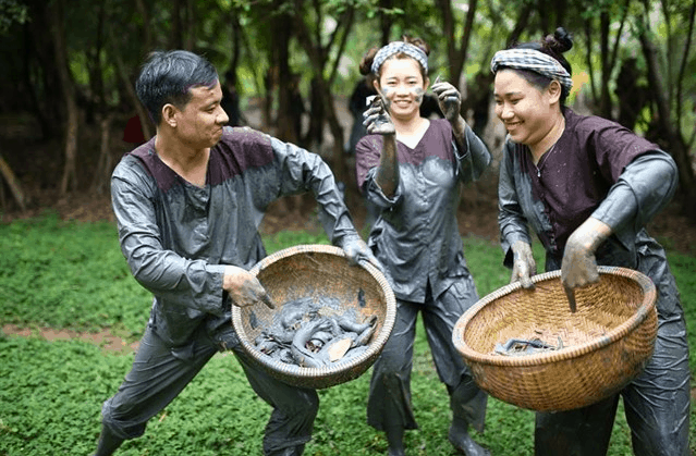Trải nghiệm các trò chơi dân gian tại khu du lịch Lan Vương