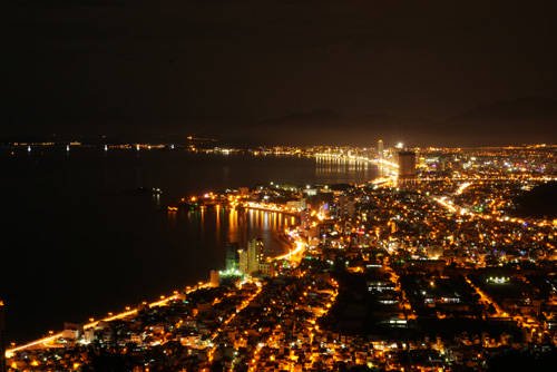 Nha Trang vá» Äêm thÆ¡ má»ng (Ảnh ST)