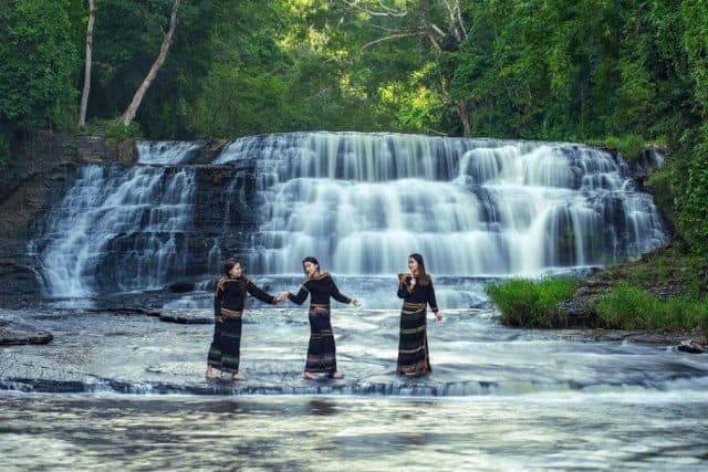 Những cô gái Đắk Lắk tươi tắn vui đùa (ẢNH ST)
