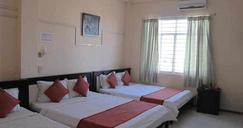 Phòng nghỉ 3 giường tại khách sạn SaiGon-PT Phòng nghỉ 3 giường tại khách sạn SaiGon-PT