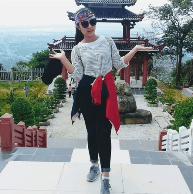 Rất nhiều bạn trẻ tìm đến chùa Linh Sơn Bửu Thiền Rất nhiều bạn trẻ tìm đến chùa Linh Sơn Bửu Thiền