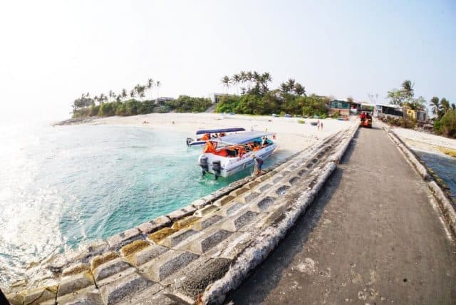 Bến tàu trên đảo (Ảnh ST)