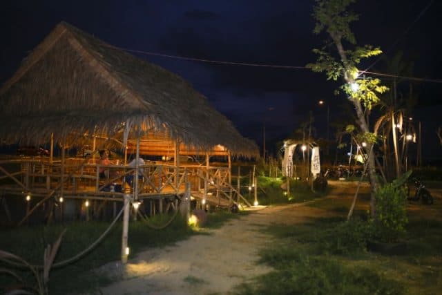 Không có những tòa nhà cao tầng, Khu du lịch sinh thái Chân trời góc bể là nơi lý tưởng để ngắm nhìn bầu trời đêm tuyệt đẹp. (Ảnh: ST)