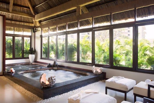 bể tắm thư giãn Jacuzzi Vinpearl Phú Quốc bể tắm thư giãn Jacuzzi Vinpearl Phú Quốc
