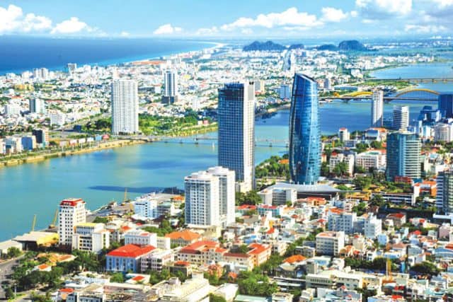 Trung tâm thành phố Đà Nẵng nằm ngay gần biển (Ảnh ST)Trung tâm thành phố Đà Nẵng nằm ngay gần biển (Ảnh ST)