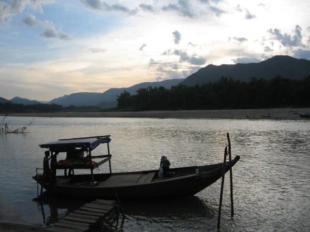 Bến Tranh nhìn từ phía chợ (Ảnh ST)