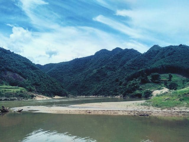 Toàn cảnh Hòn Kẽm - Đá Dừng (Ảnh ST)