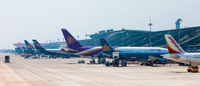 Máy bay là phương tiện thuận tiện nhất để tới Thái Lan (Ảnh ST)