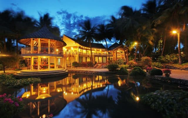 Khung cảnh bao trùm một phần của Sài Gòn Mũi Né Resort vào ban đêm (Ảnh ST)