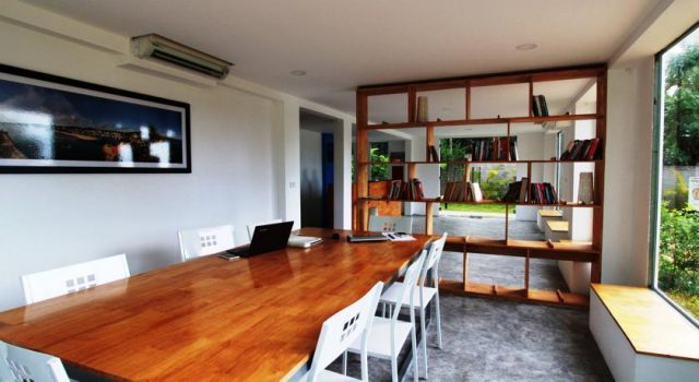 Phòng thư giãn, đọc sách của khách sạn (Ảnh ST)