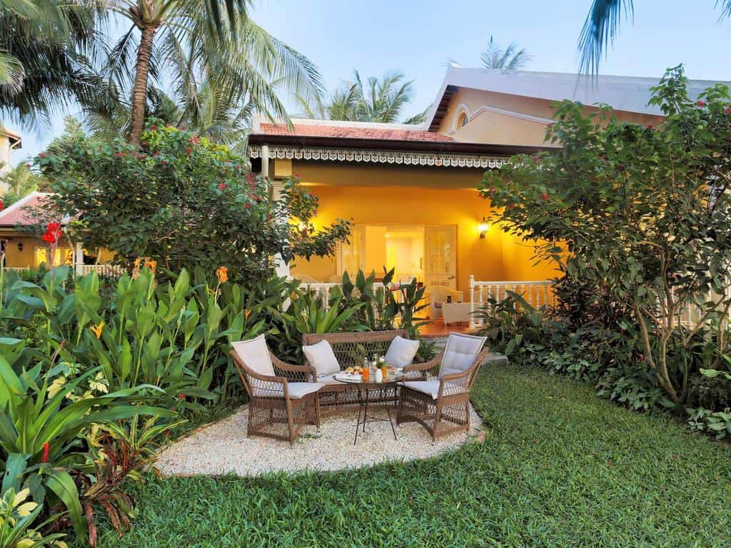 Resort Phú Quốc gần biển