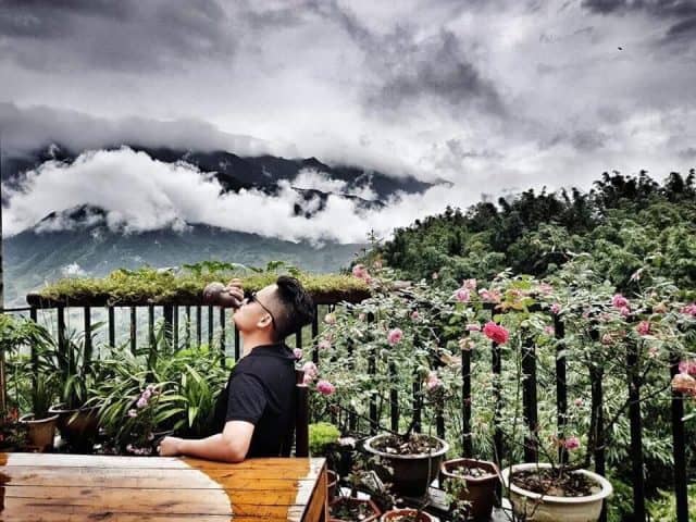 Sapa bamboo Homestay chan hòa với mây và núi