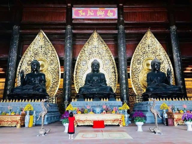 Điện Tam Bảo uy nghi tráng lệ