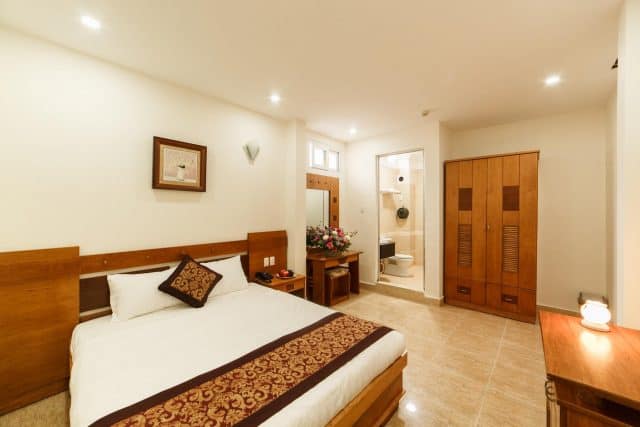 Khách sạn Lê Nguyễn