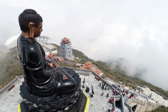 Những công trình linh thiêng được sắp đặt khéo léo hòa mình vào thiên nhiên hoang dã Những công trình linh thiêng được sắp đặt khéo léo hòa mình vào thiên nhiên hoang dã