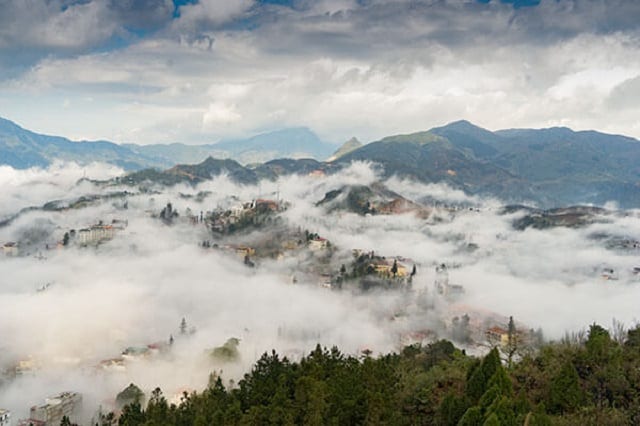 Tận hưởng cảm giác giao thoa giữa đất trời tại đỉnh núi Tận hưởng cảm giác giao thoa giữa đất trời tại đỉnh núi