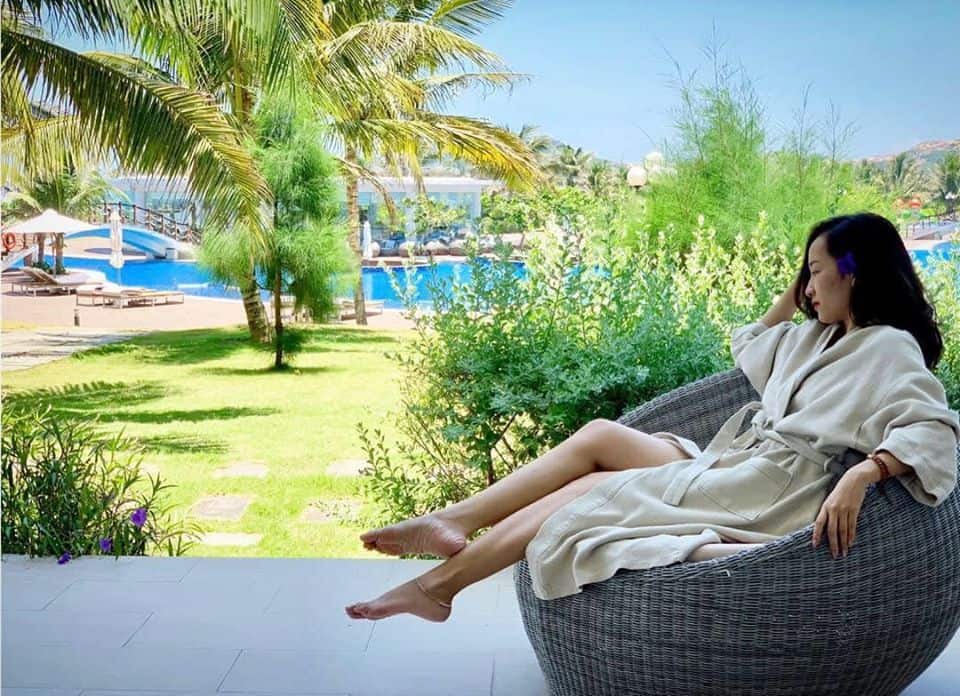 Không gian tươi mát siêu sang chảnh tại khuôn viên resort. Ảnh Hoàng Loan